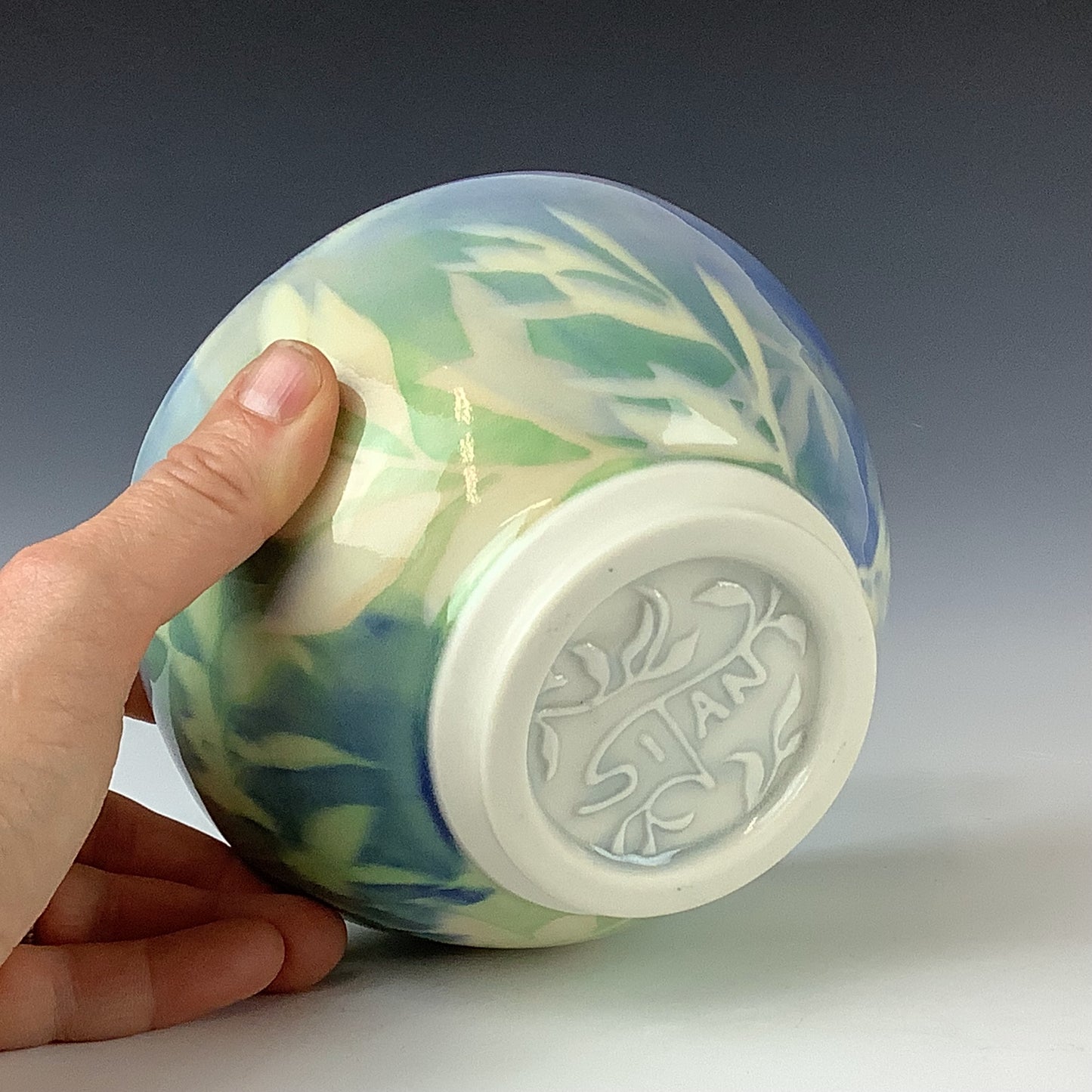 Taylor Sijan - Swirly bowl #6